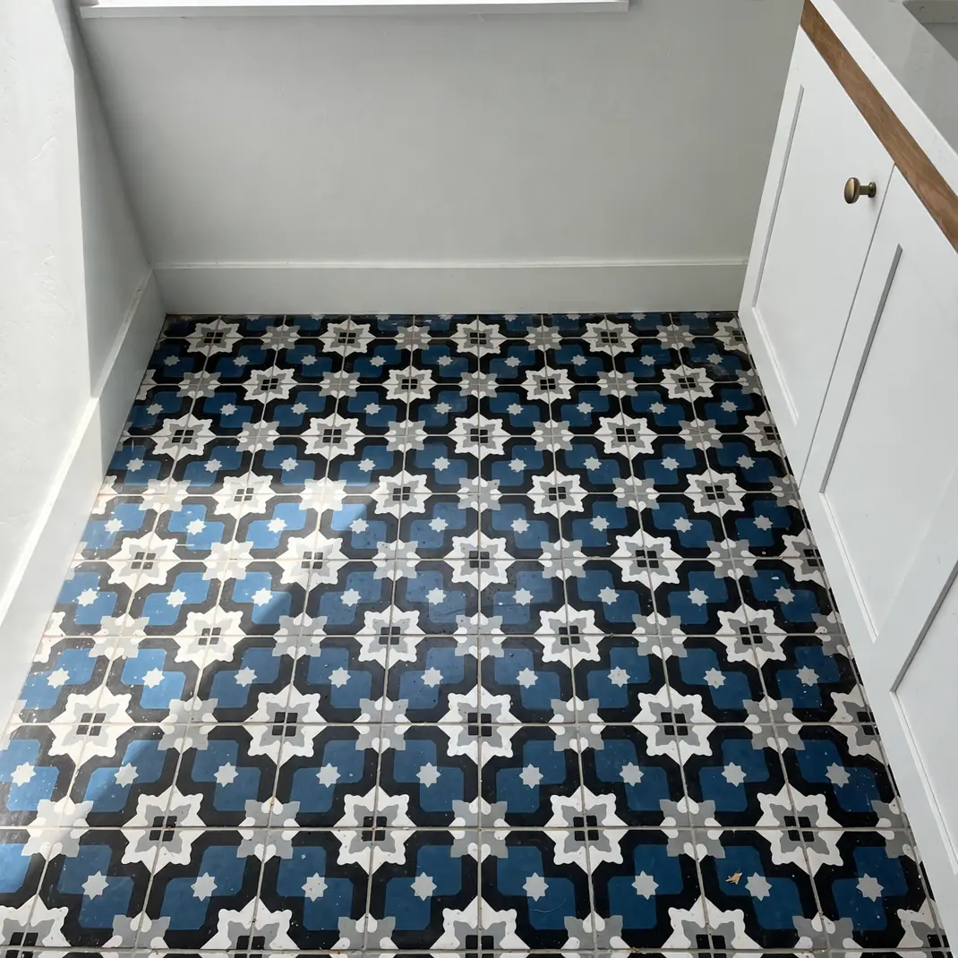 Design 22 Patterned Cement Floor Tile
